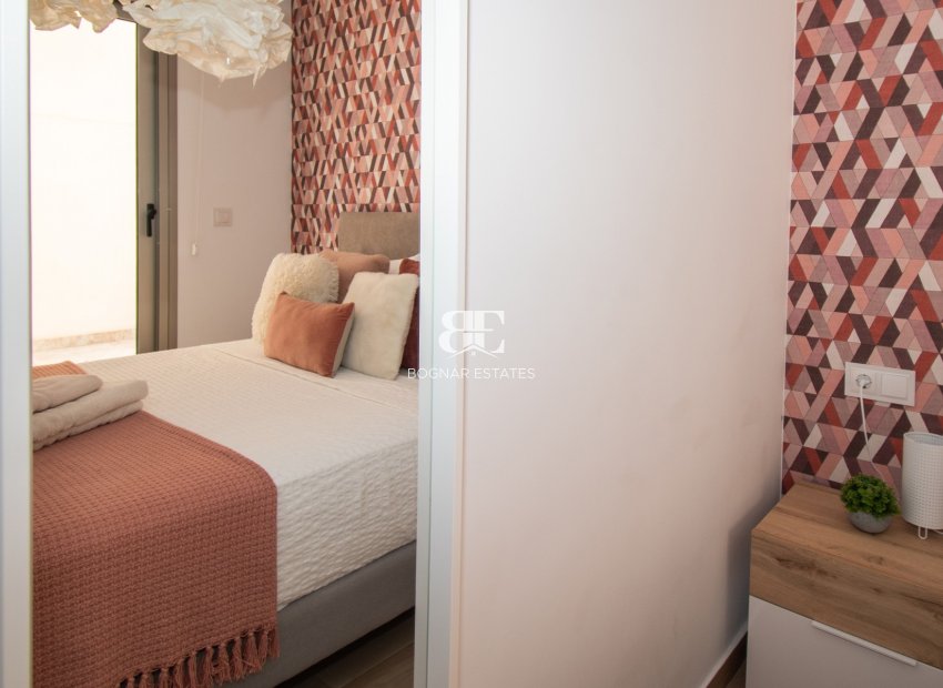 Resale - Villa -
Orihuela Costa - Villamartín