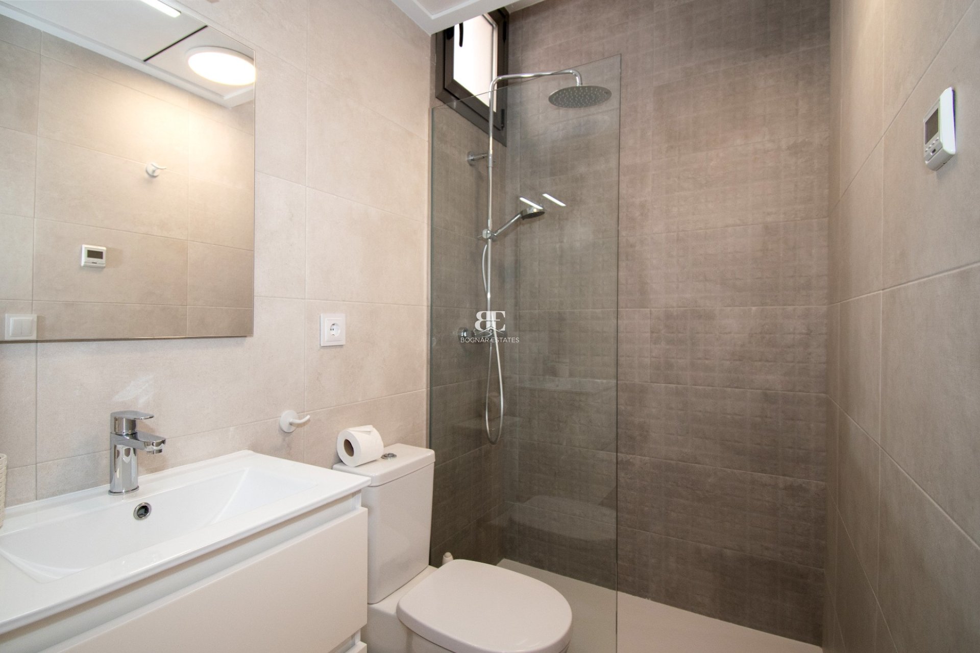 Resale - Villa -
Orihuela Costa - Villamartín