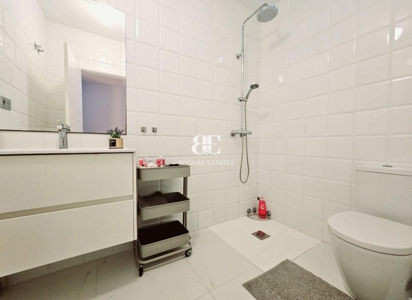 Resale - Villa -
Orihuela Costa - Villamartín
