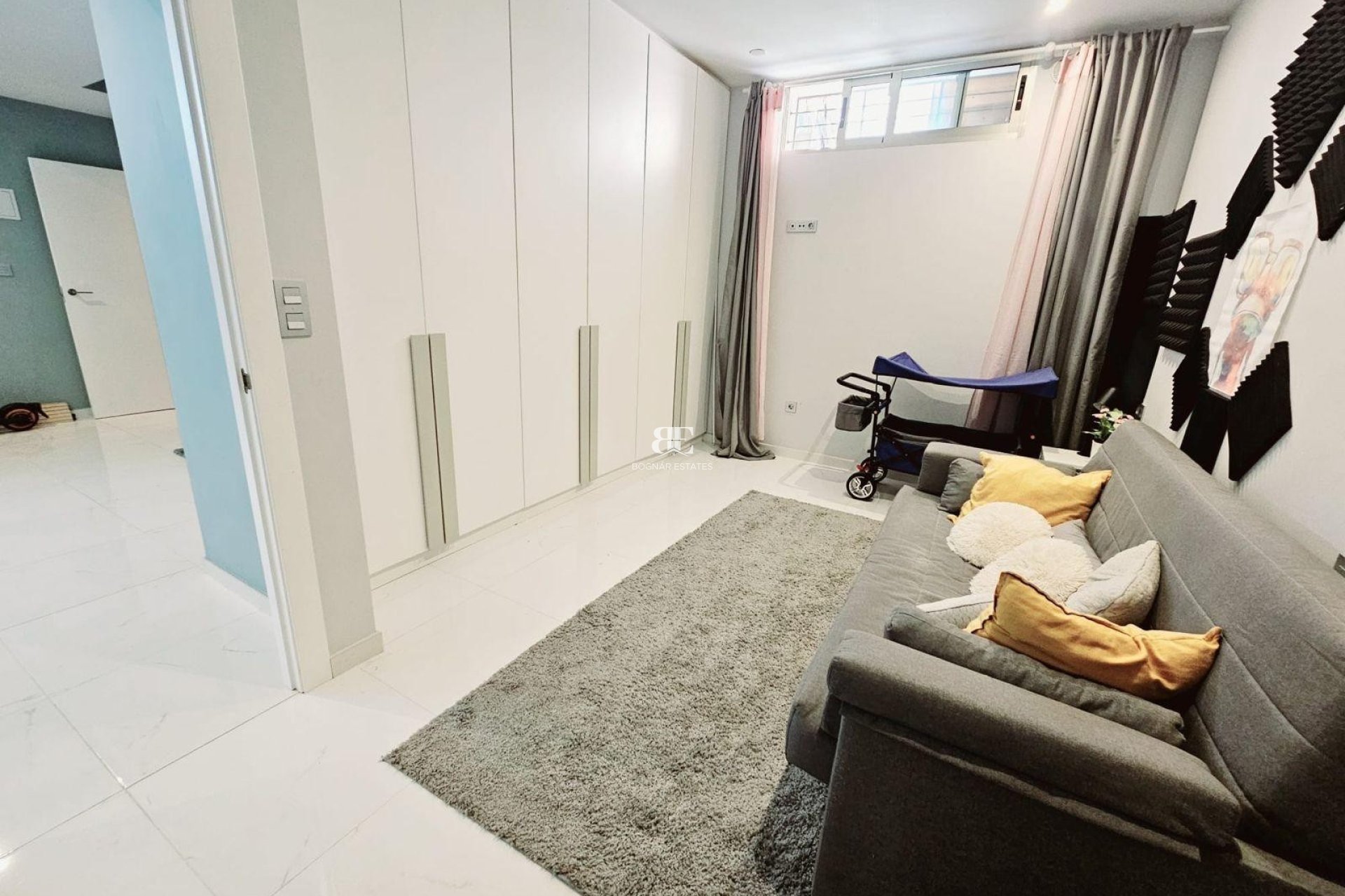 Resale - Villa -
Orihuela Costa - Villamartín