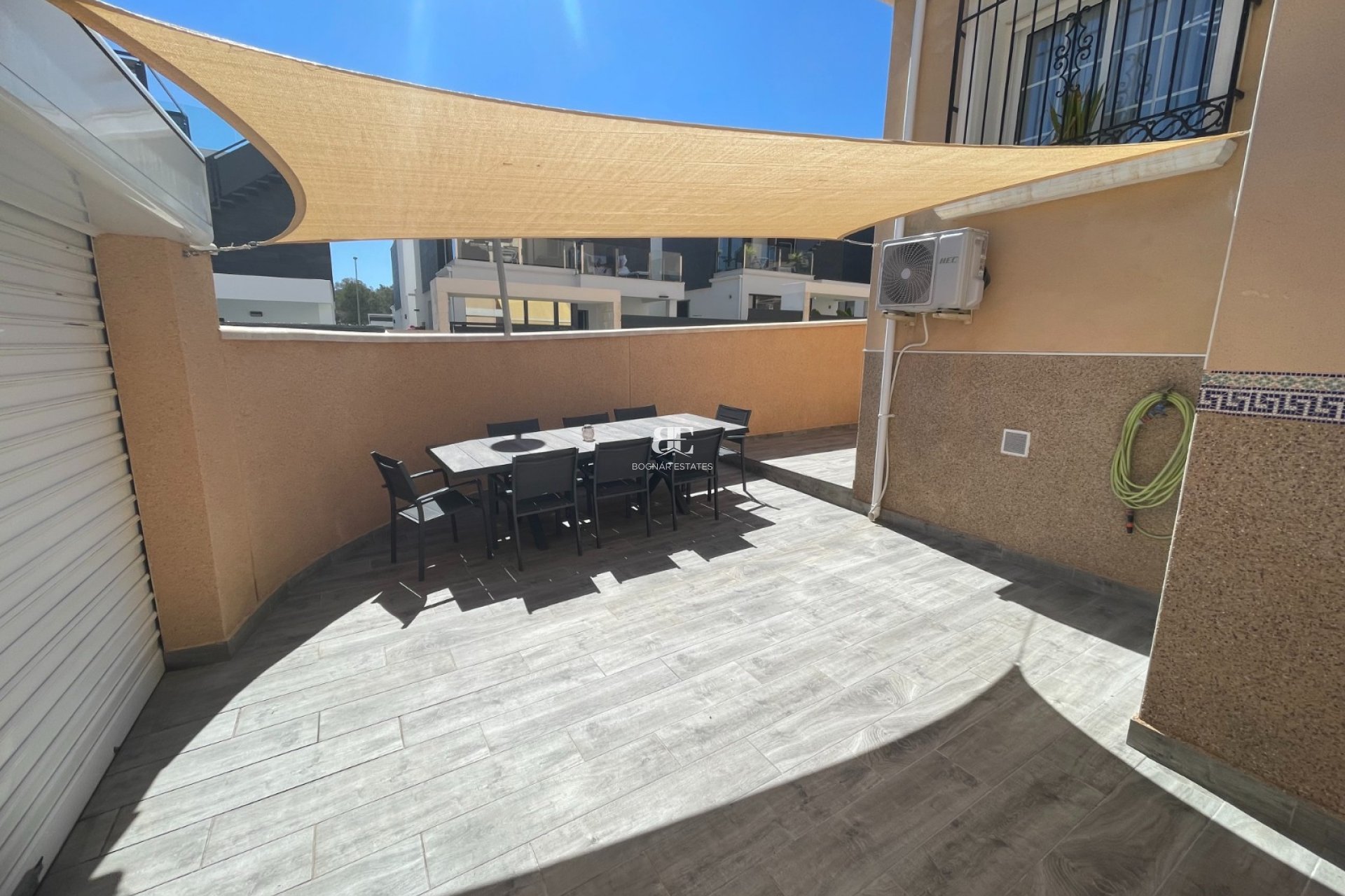 Resale - Villa -
Orihuela Costa - Villamartín