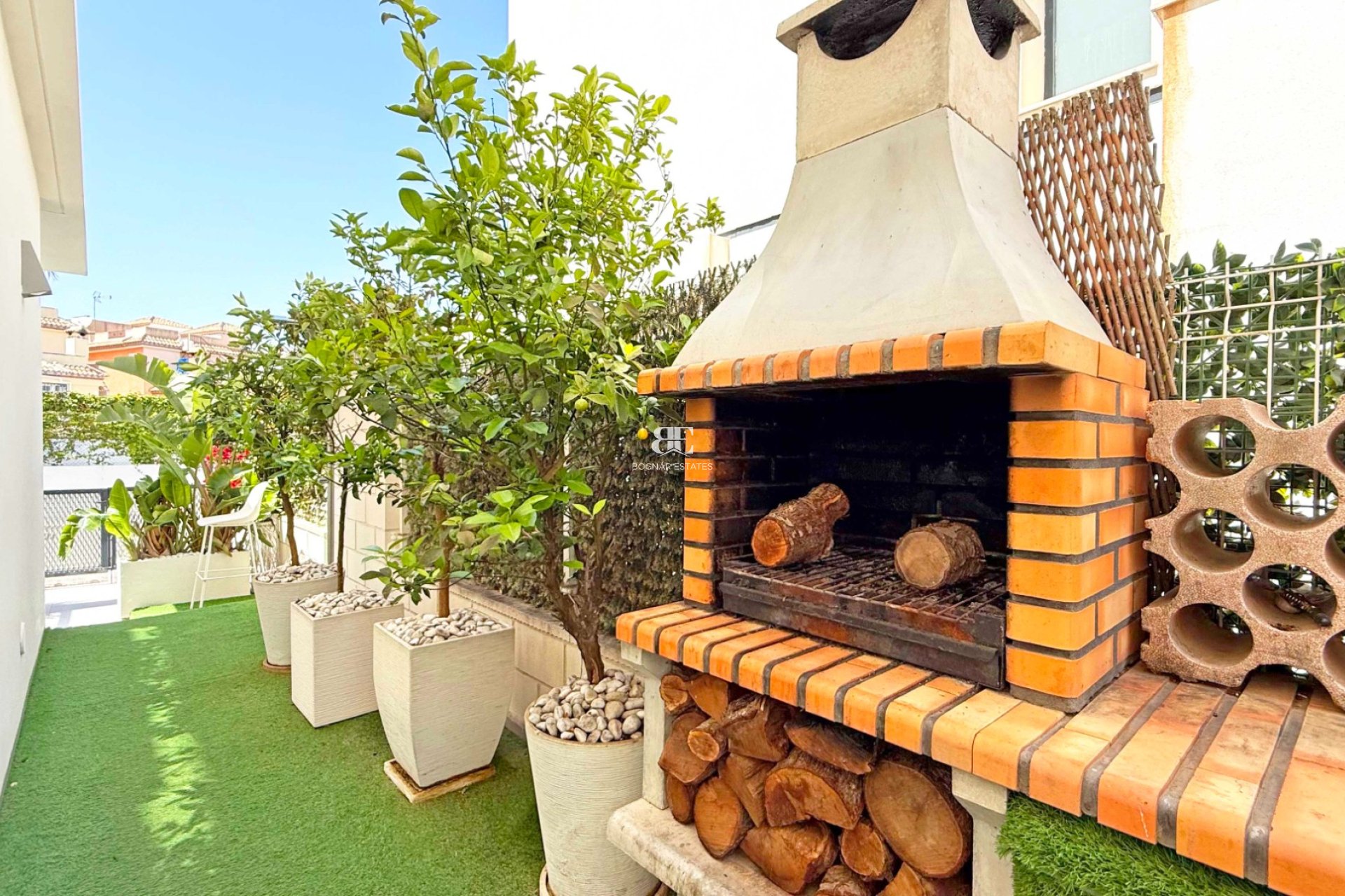 Resale - Villa -
Orihuela Costa - Villamartín