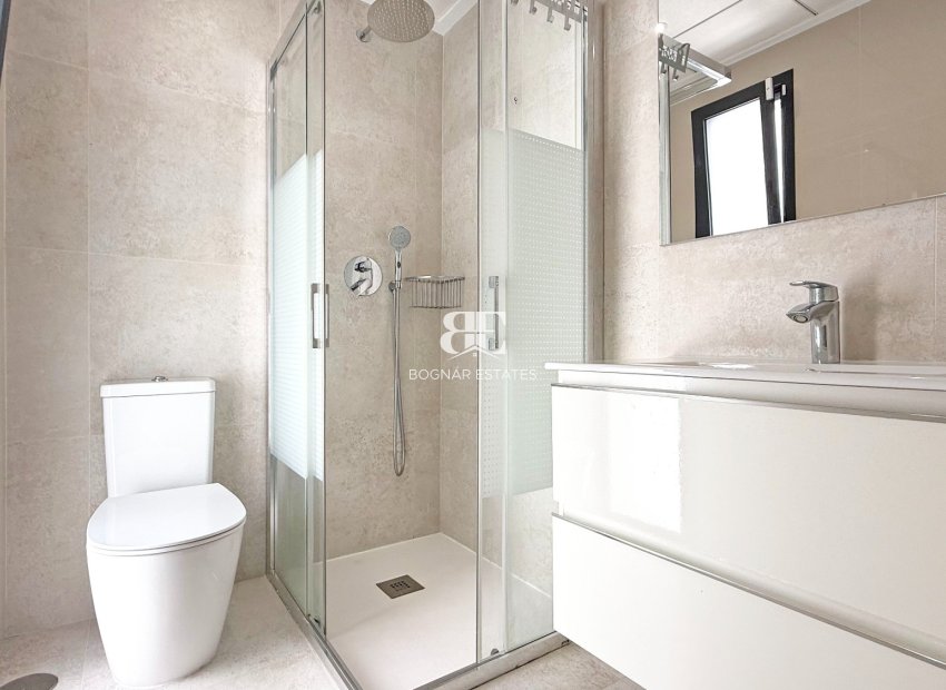 Resale - Villa -
Orihuela Costa - Villamartín
