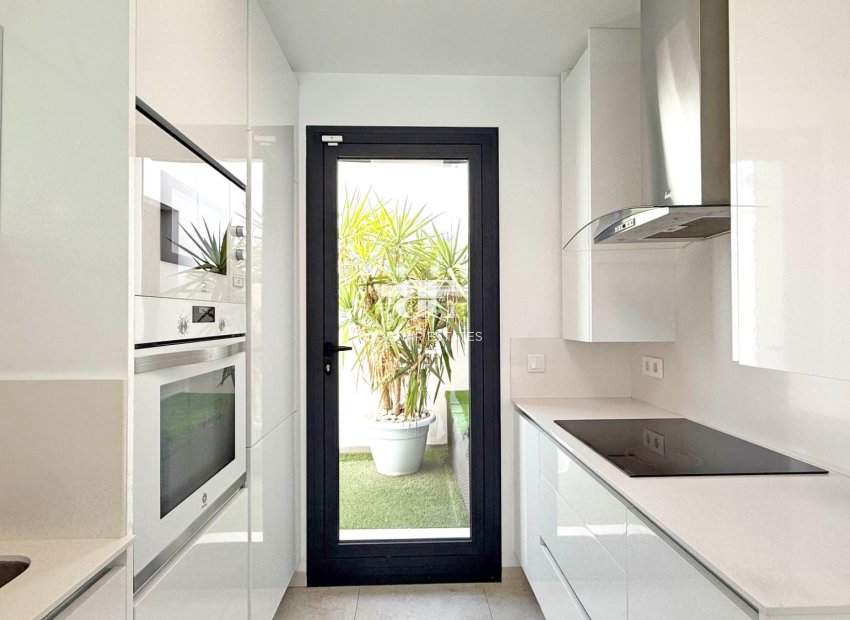 Resale - Villa -
Orihuela Costa - Villamartín