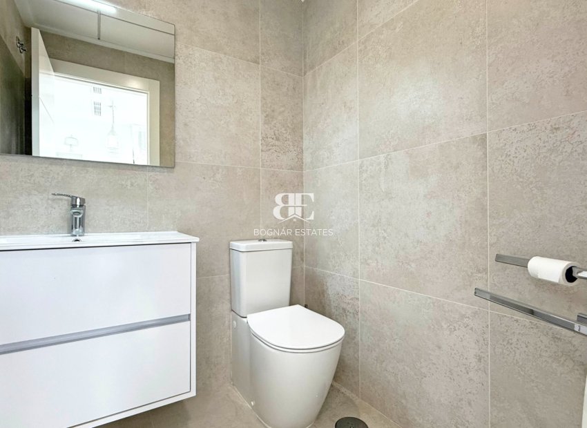 Resale - Villa -
Orihuela Costa - Villamartín