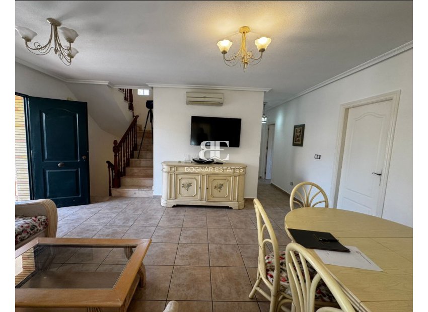 Resale - Villa -
Orihuela Costa - Villamartín