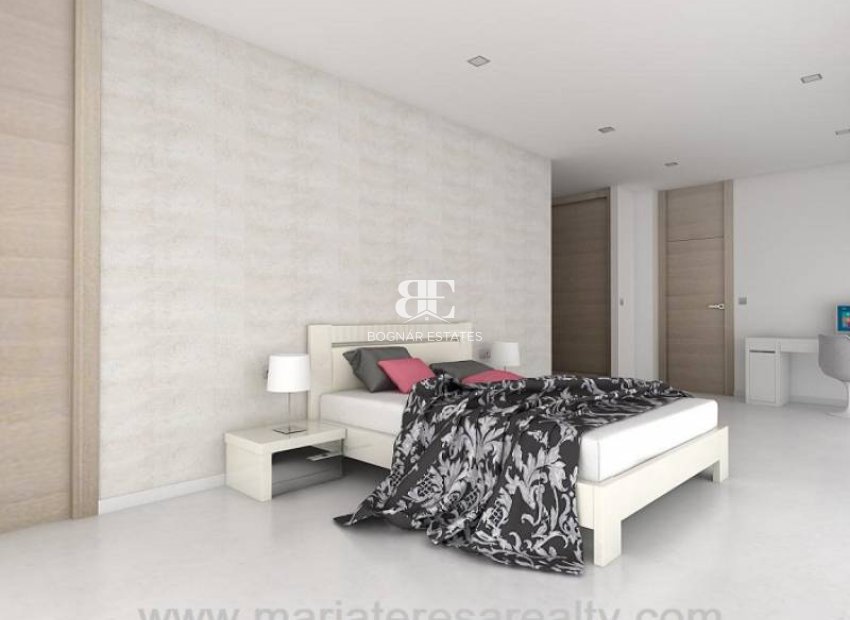 Resale - Villa -
Orihuela Costa - Villamartín