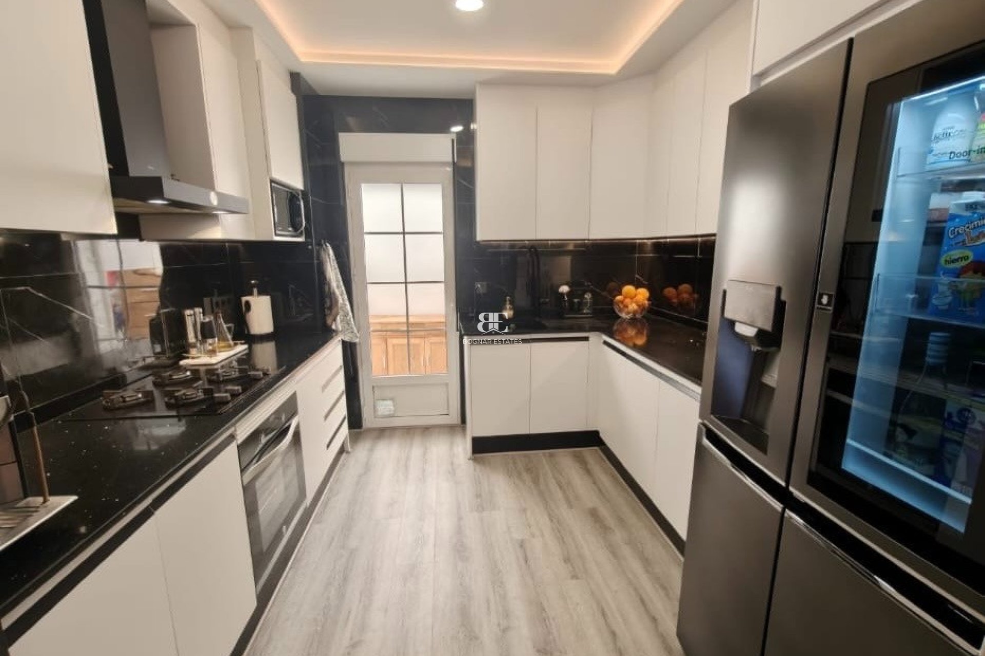 Resale - Villa -
Orihuela Costa - Villamartín
