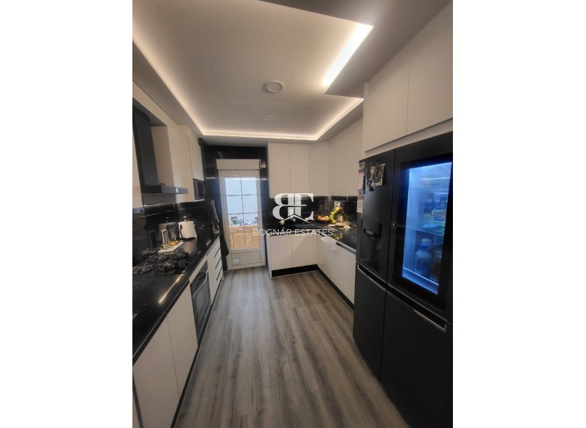 Resale - Villa -
Orihuela Costa - Villamartín