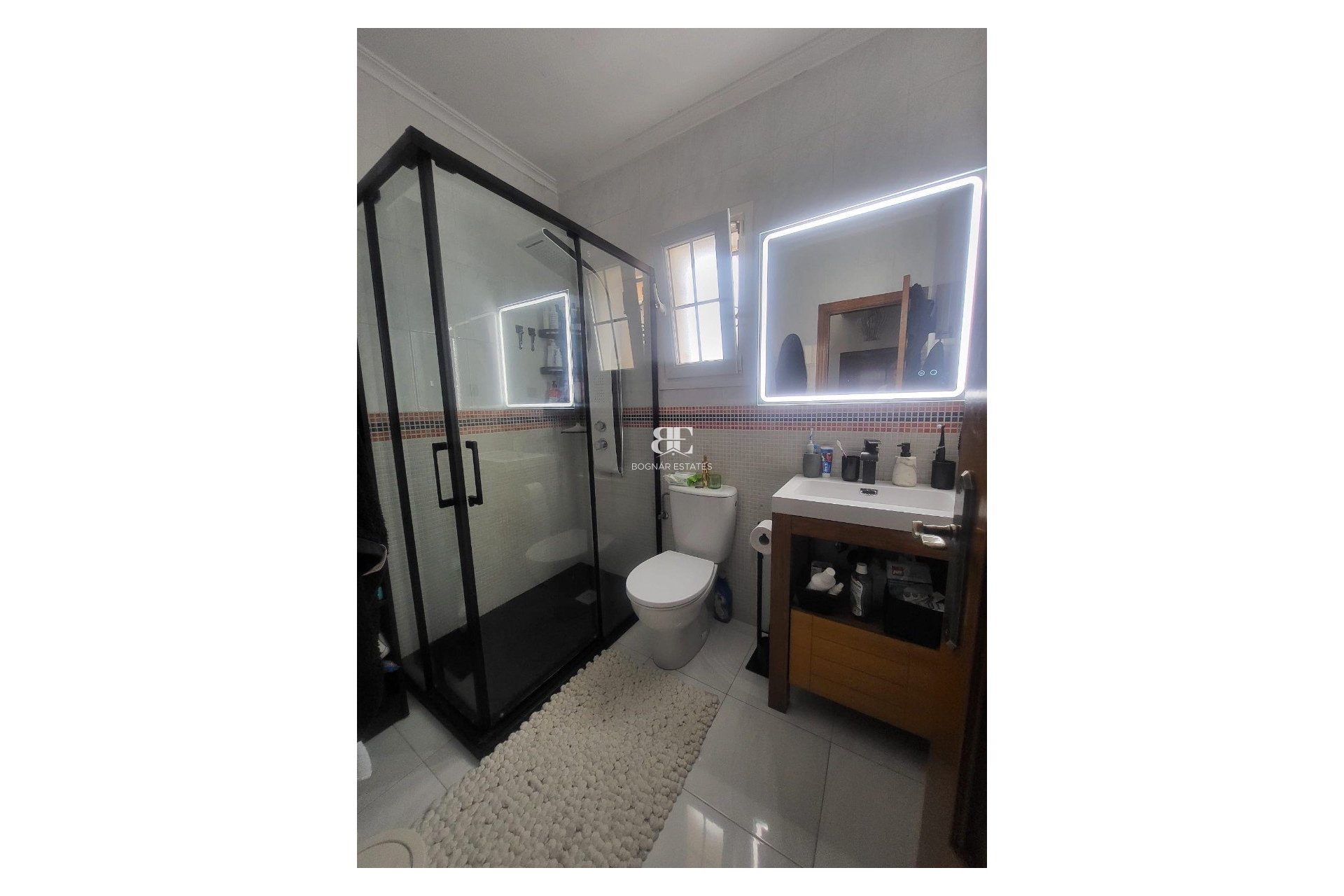 Resale - Villa -
Orihuela Costa - Villamartín