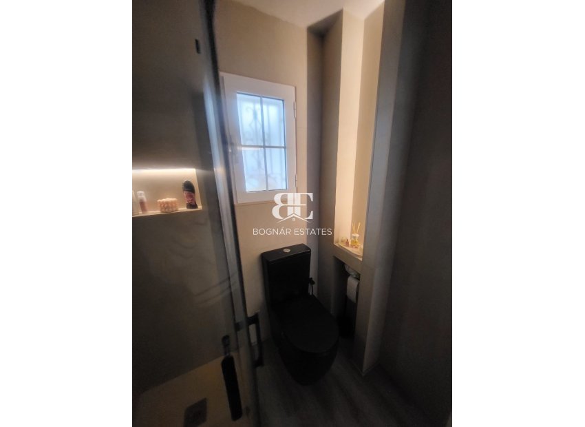 Resale - Villa -
Orihuela Costa - Villamartín