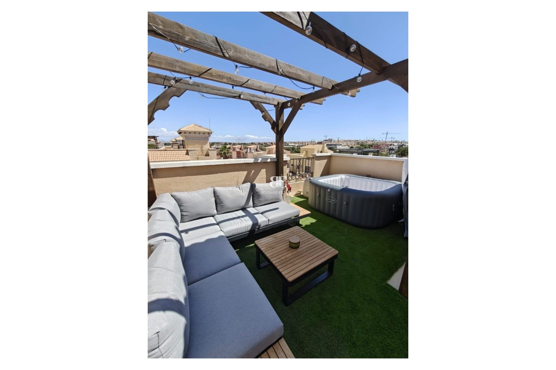 Resale - Villa -
Orihuela Costa - Villamartín