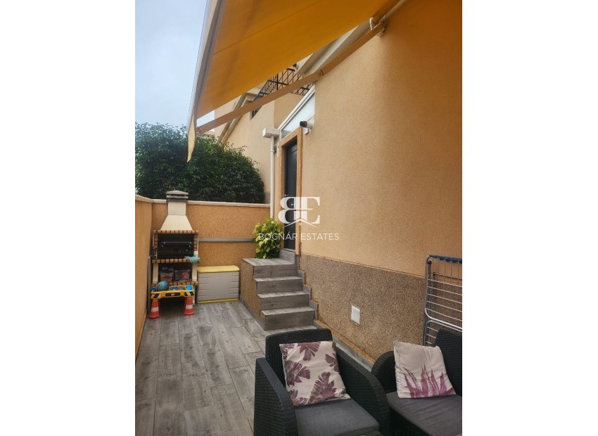 Resale - Villa -
Orihuela Costa - Villamartín