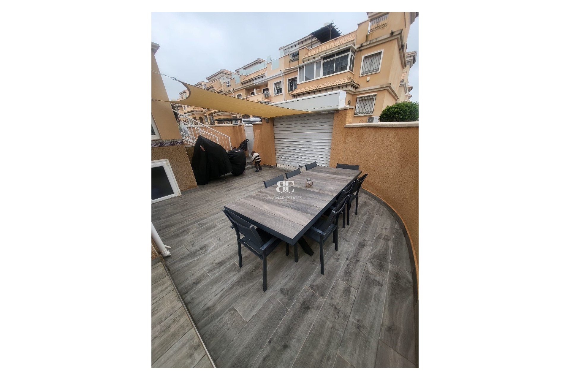 Resale - Villa -
Orihuela Costa - Villamartín