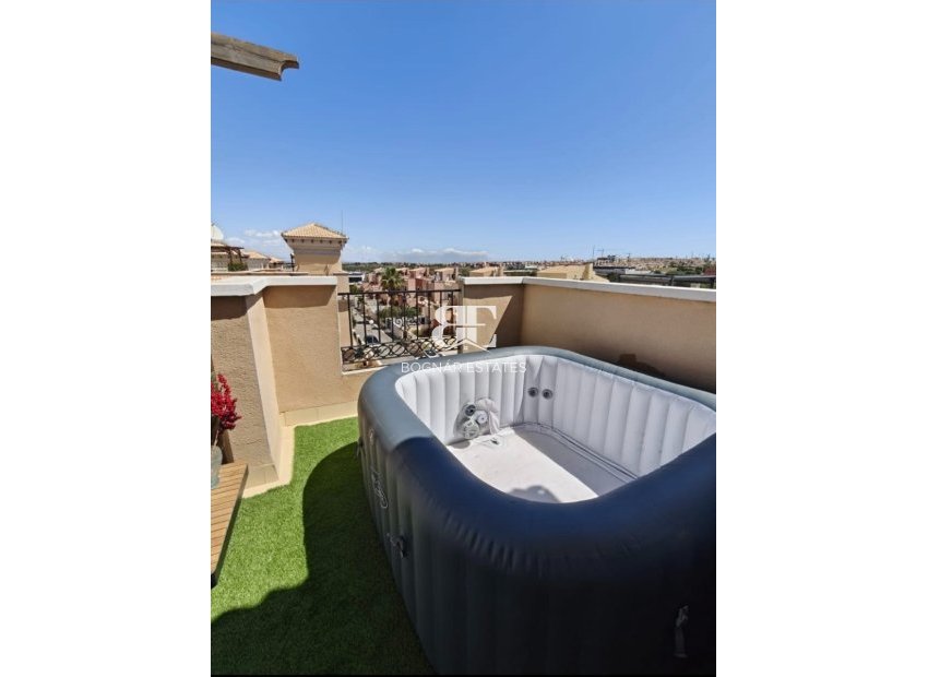 Resale - Villa -
Orihuela Costa - Villamartín