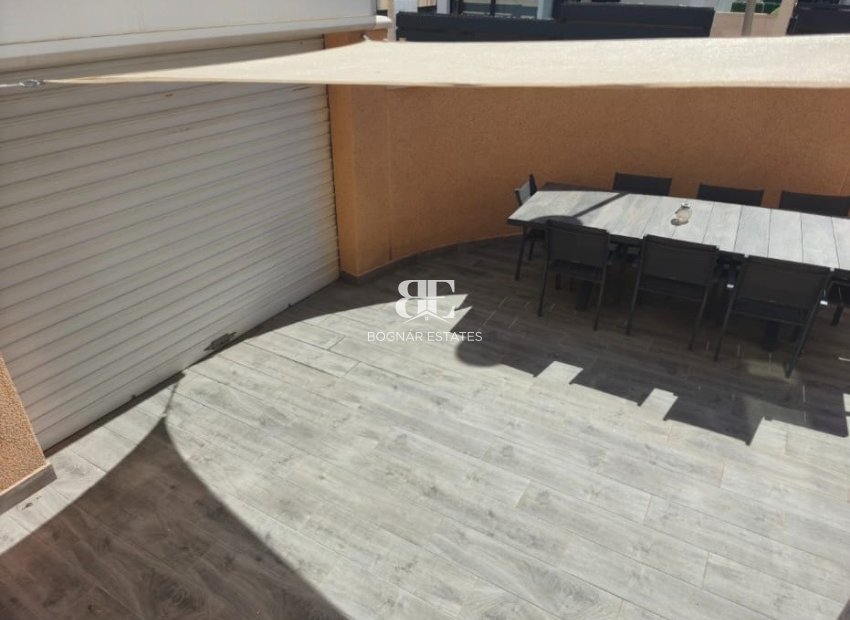 Resale - Villa -
Orihuela Costa - Villamartín