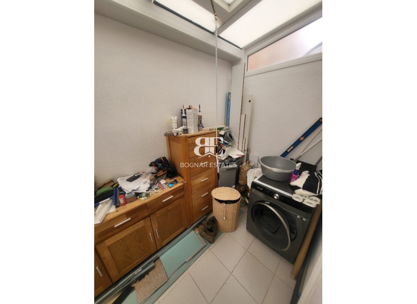 Resale - Villa -
Orihuela Costa - Villamartín