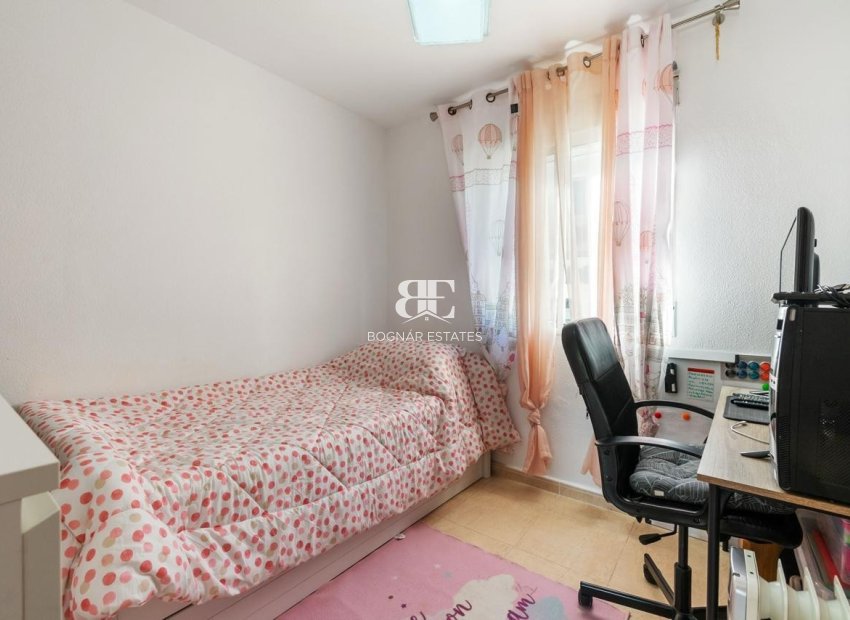 Resale - Villa -
Orihuela Costa - Villamartín
