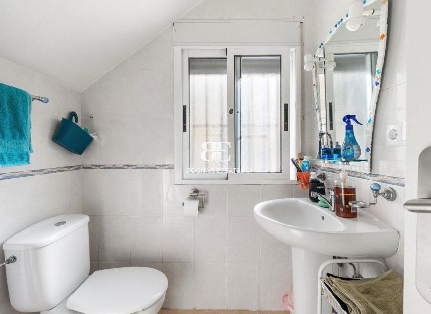 Resale - Villa -
Orihuela Costa - Villamartín