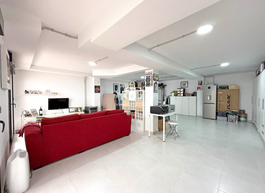 Resale - Villa -
Orihuela Costa - Villamartín