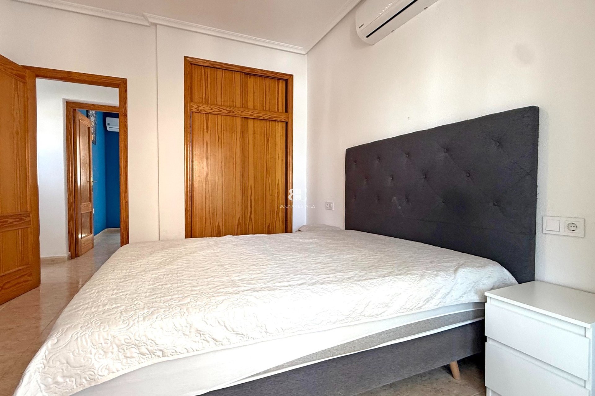 Resale - Villa -
Orihuela Costa - Villamartín