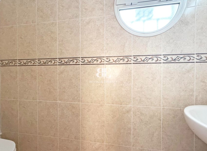 Resale - Villa -
Orihuela Costa - Villamartín