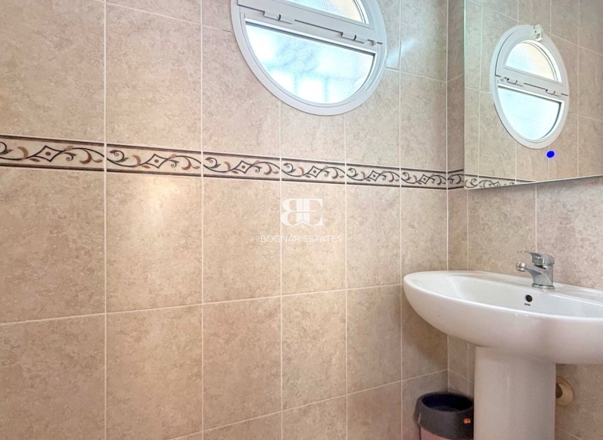 Resale - Villa -
Orihuela Costa - Villamartín