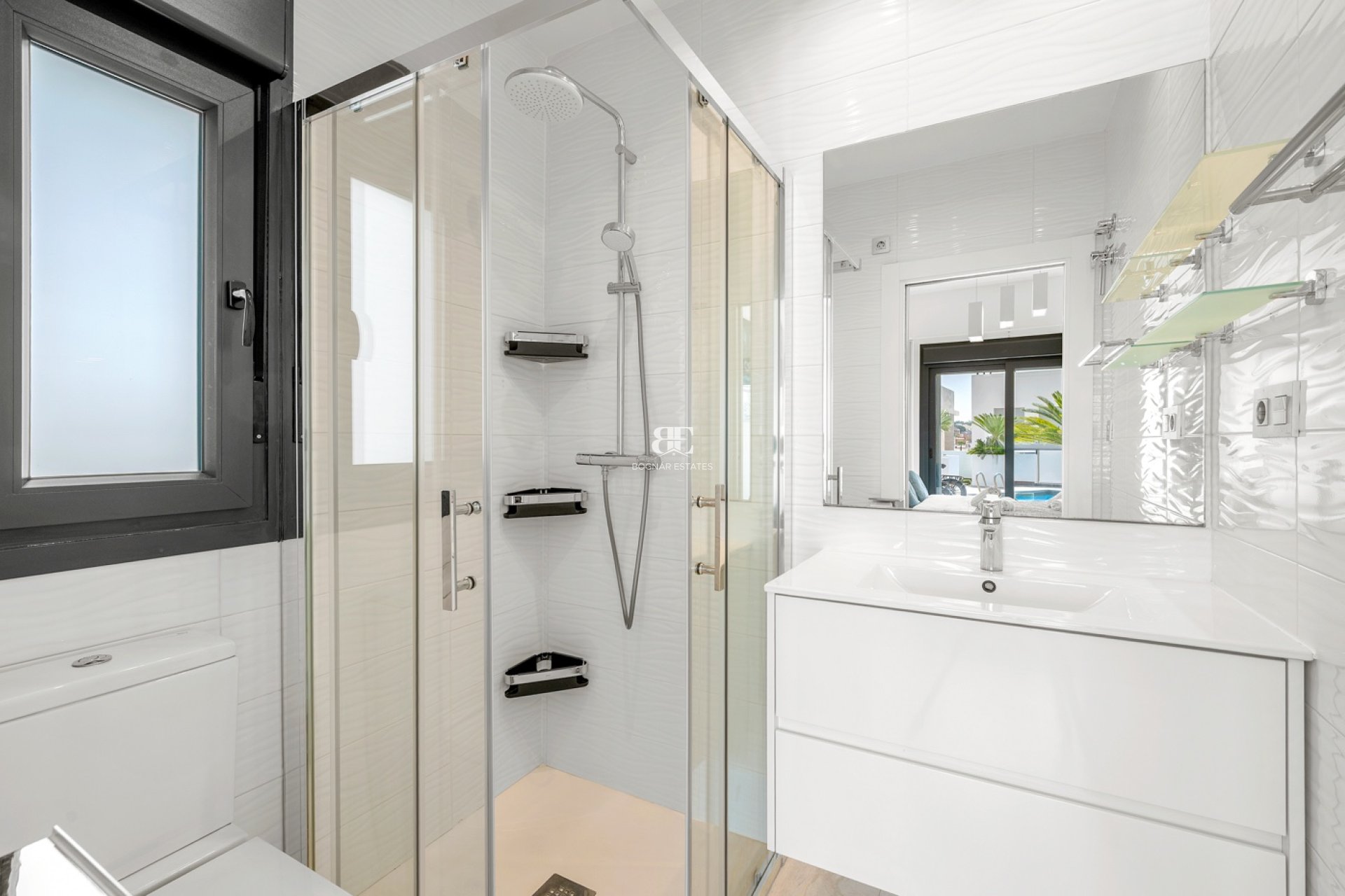 Resale - Villa -
Orihuela Costa - Villamartín