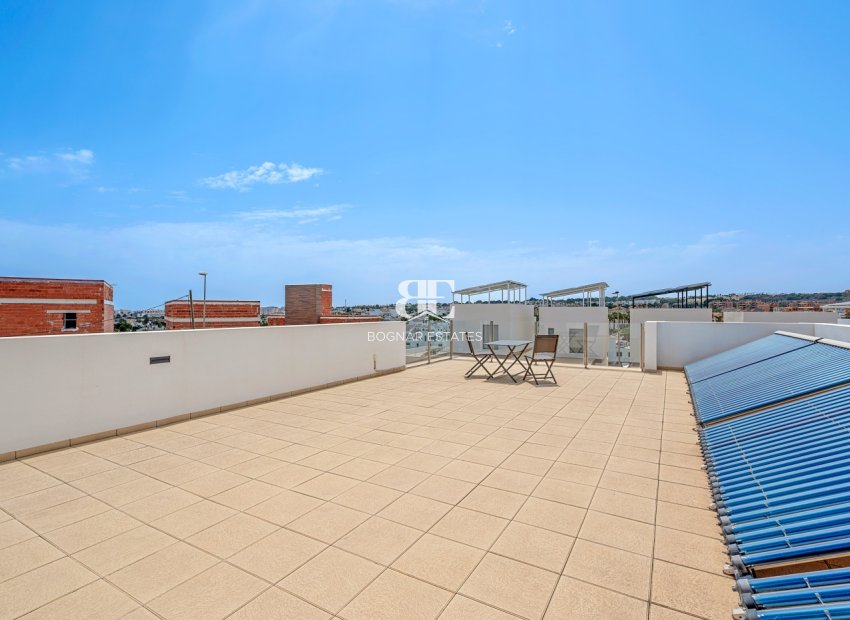 Resale - Villa -
Orihuela Costa - Villamartín