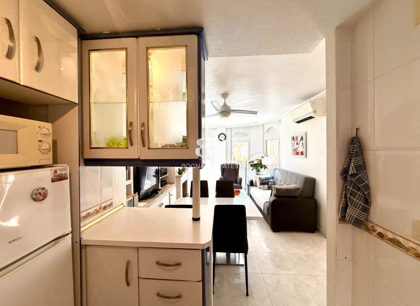 Resale - Villa -
Orihuela Costa - Villamartín