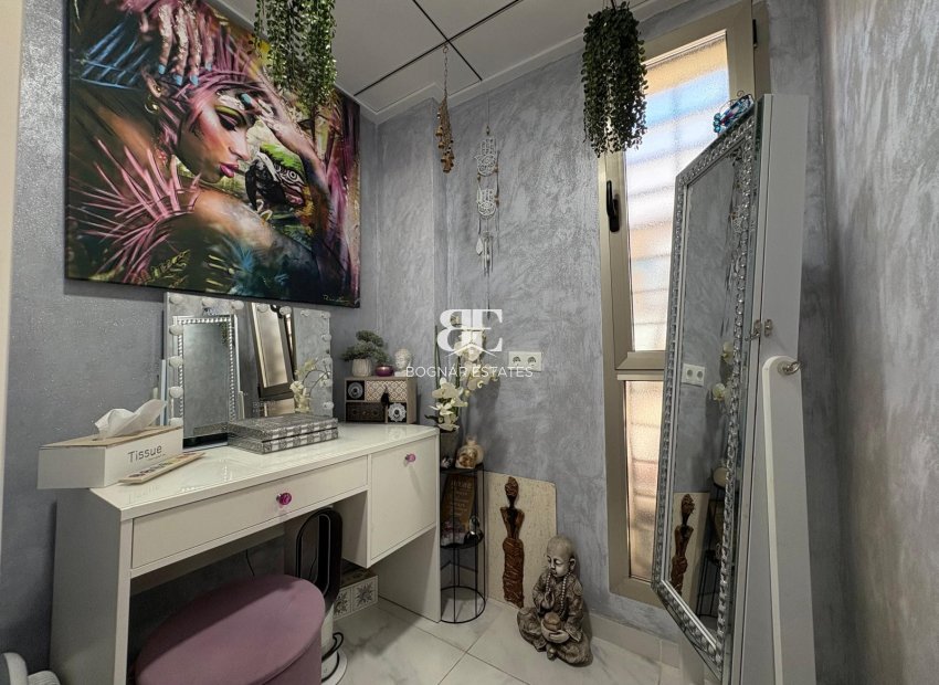 Resale - Villa -
Orihuela Costa - Villamartín