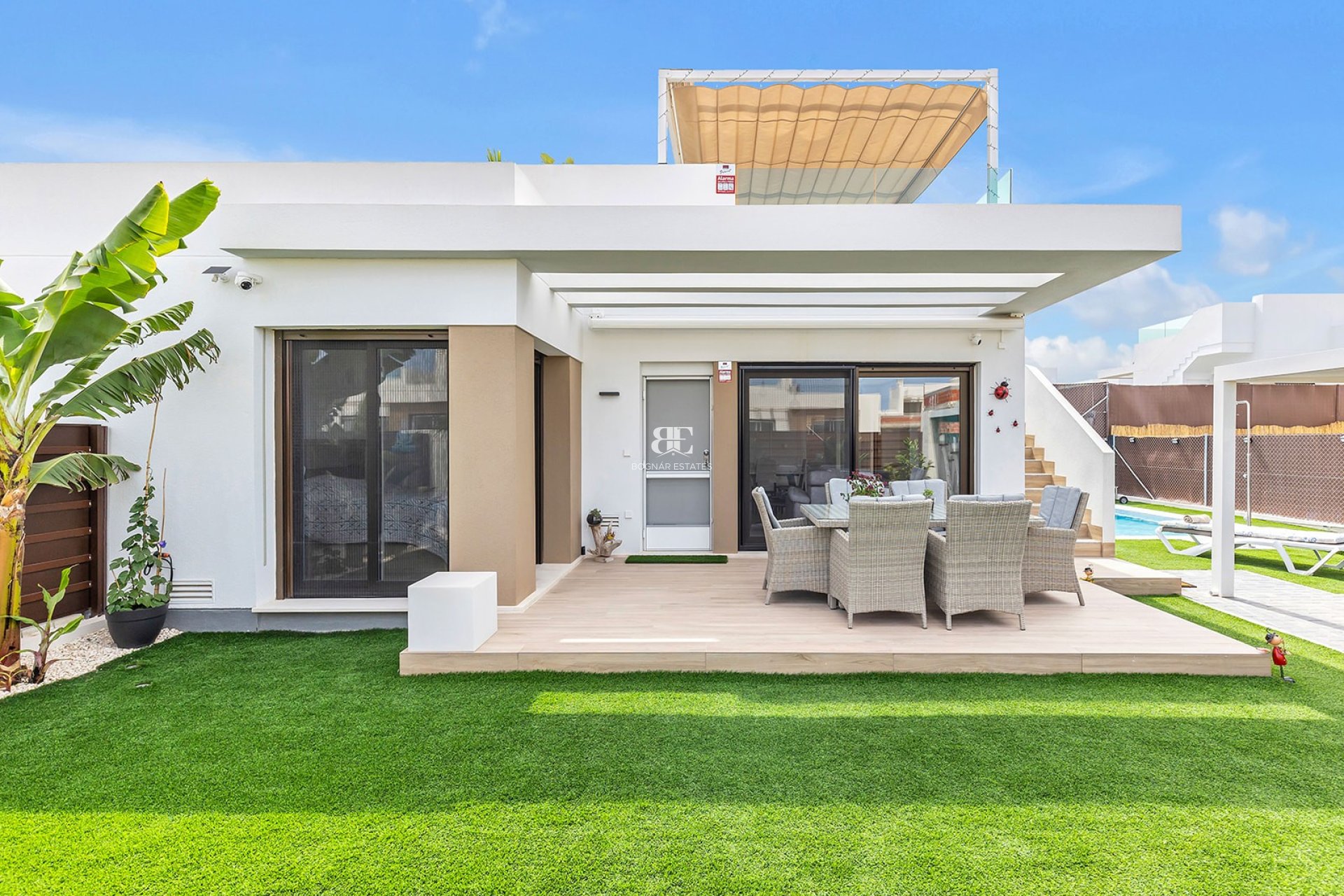 Resale - Villa -
Orihuela Costa - Vistabella