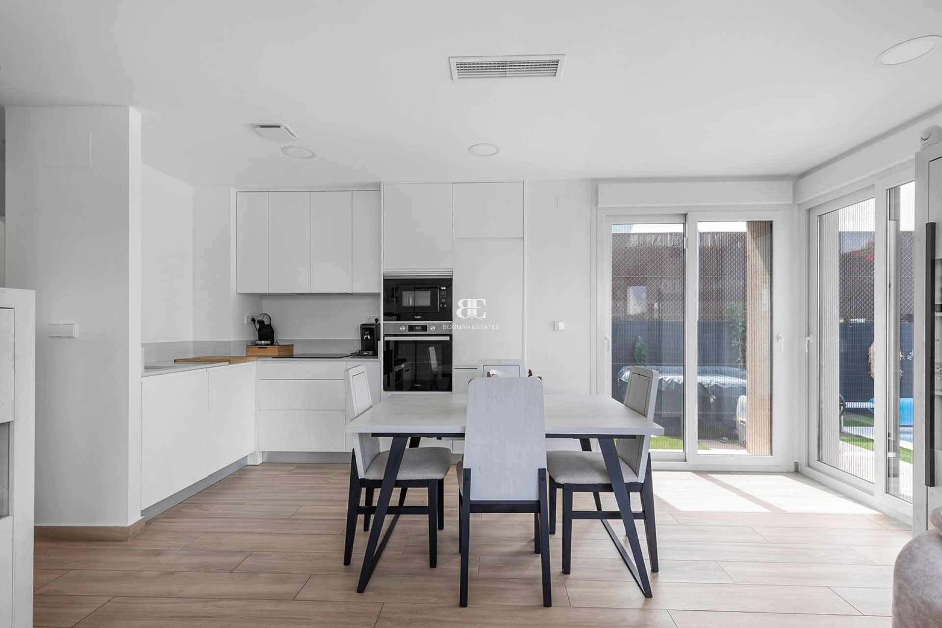 Resale - Villa -
Orihuela Costa - Vistabella