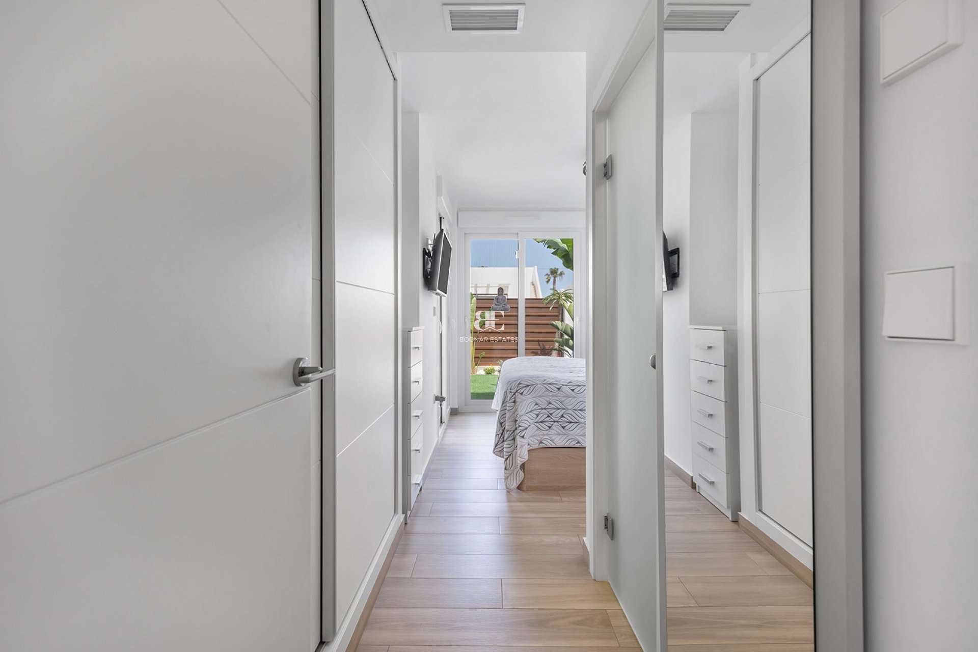 Resale - Villa -
Orihuela Costa - Vistabella