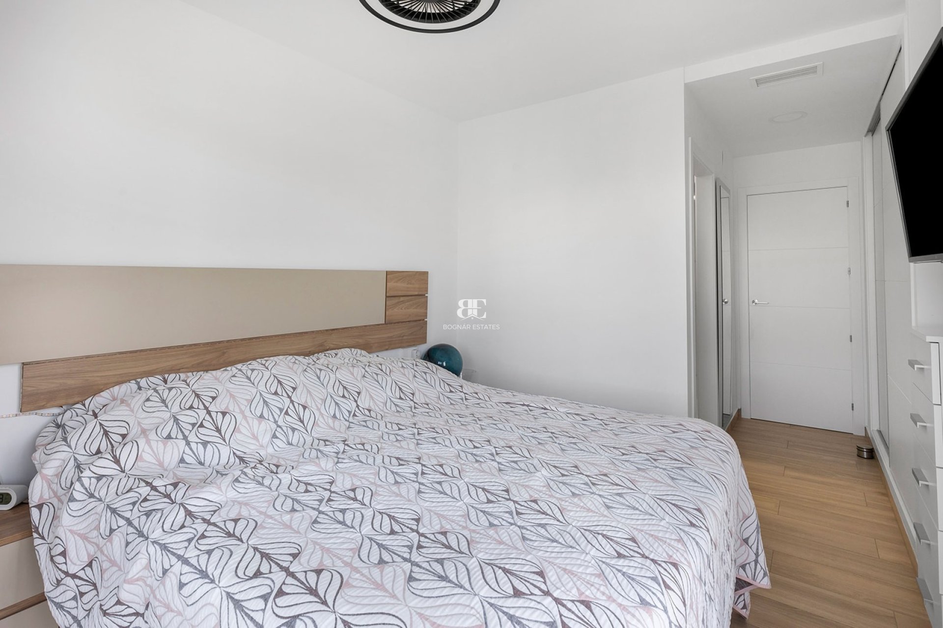 Resale - Villa -
Orihuela Costa - Vistabella