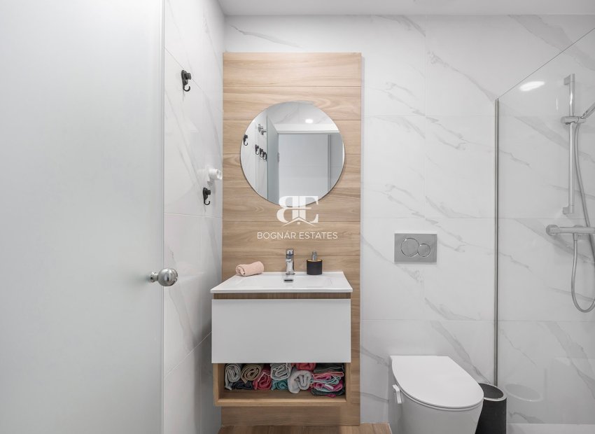 Resale - Villa -
Orihuela Costa - Vistabella