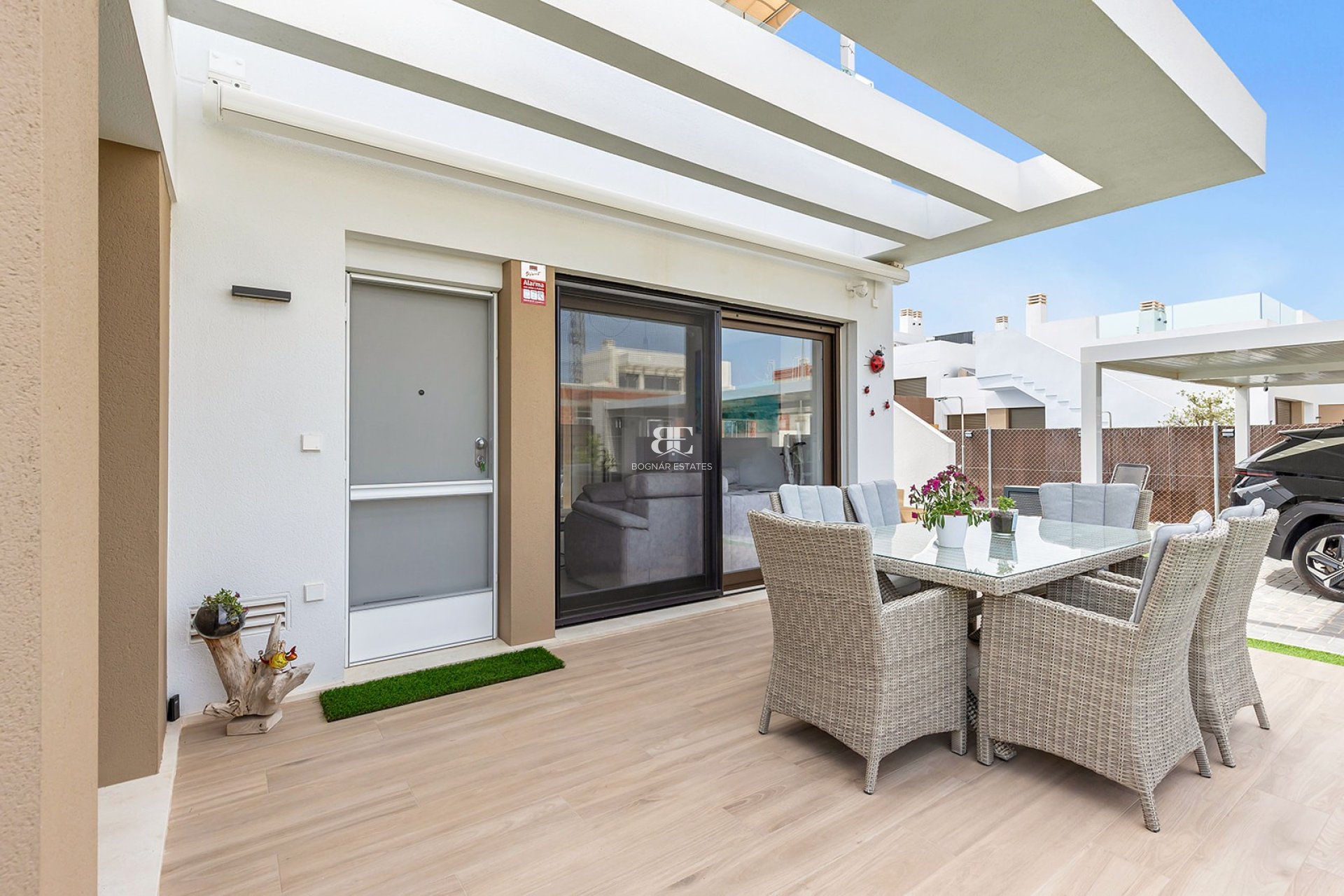 Resale - Villa -
Orihuela Costa - Vistabella