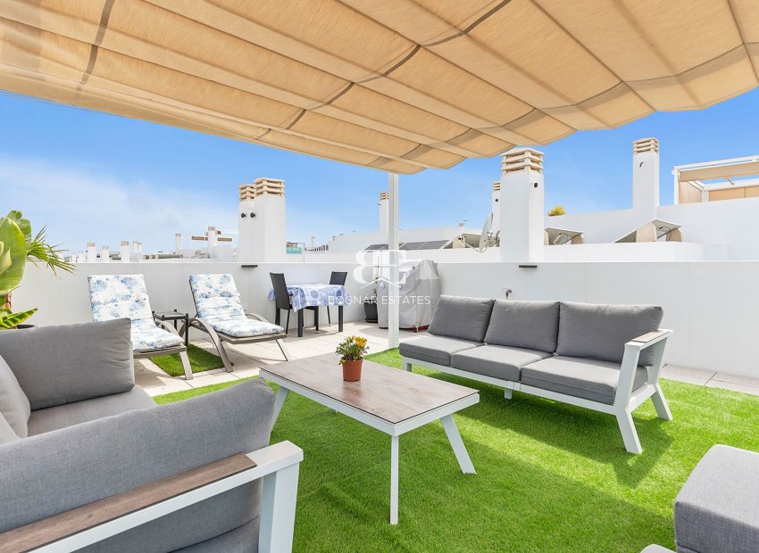 Resale - Villa -
Orihuela Costa - Vistabella