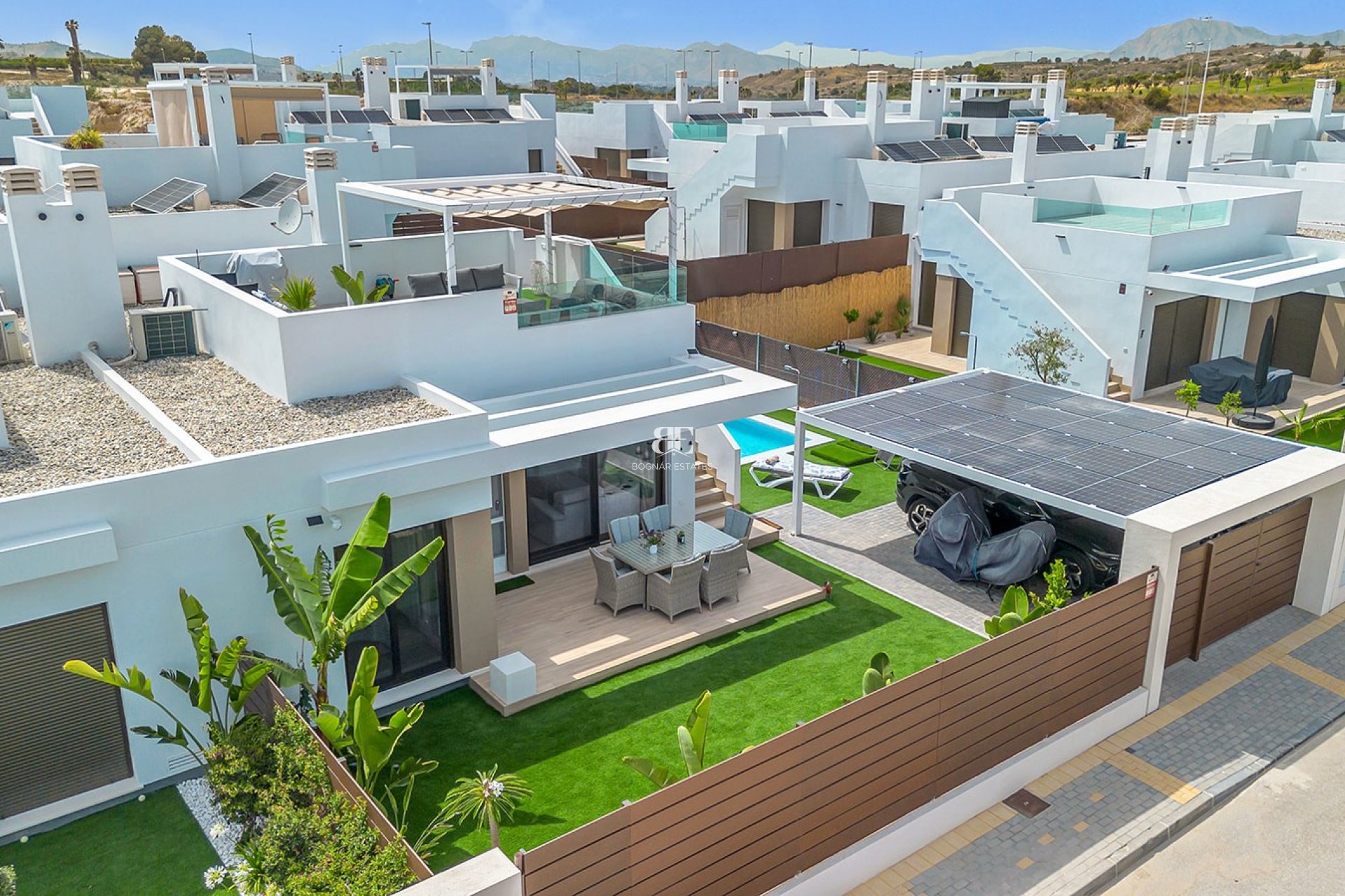 Resale - Villa -
Orihuela Costa - Vistabella