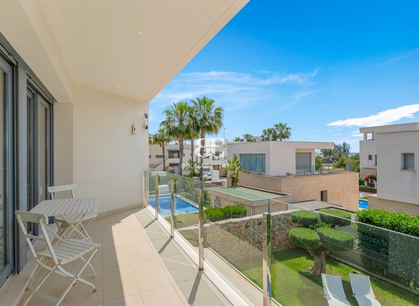 Resale - Villa -
Orihuela Costa - Vistabella