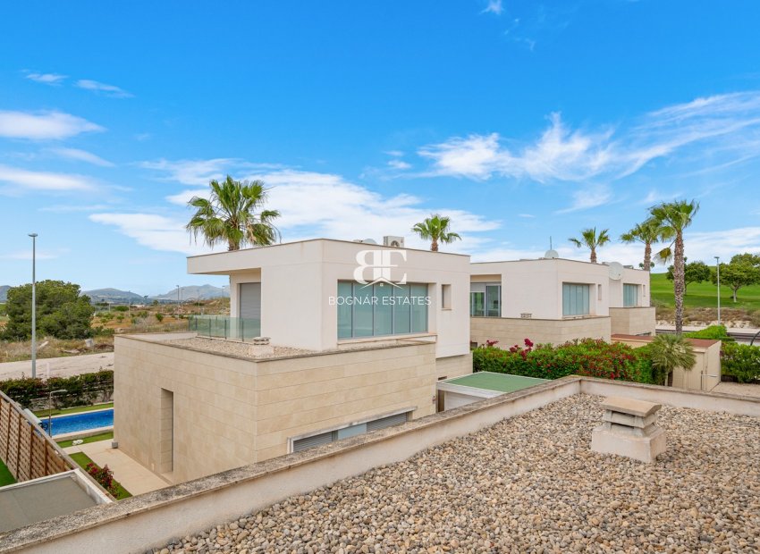 Resale - Villa -
Orihuela Costa - Vistabella