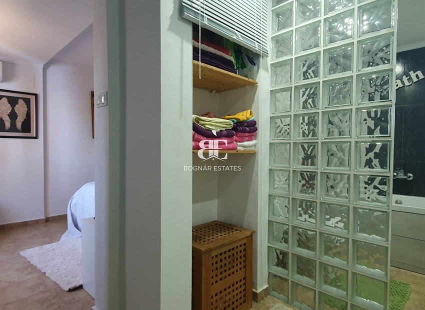 Resale - Villa -
Orihuela - La Florida