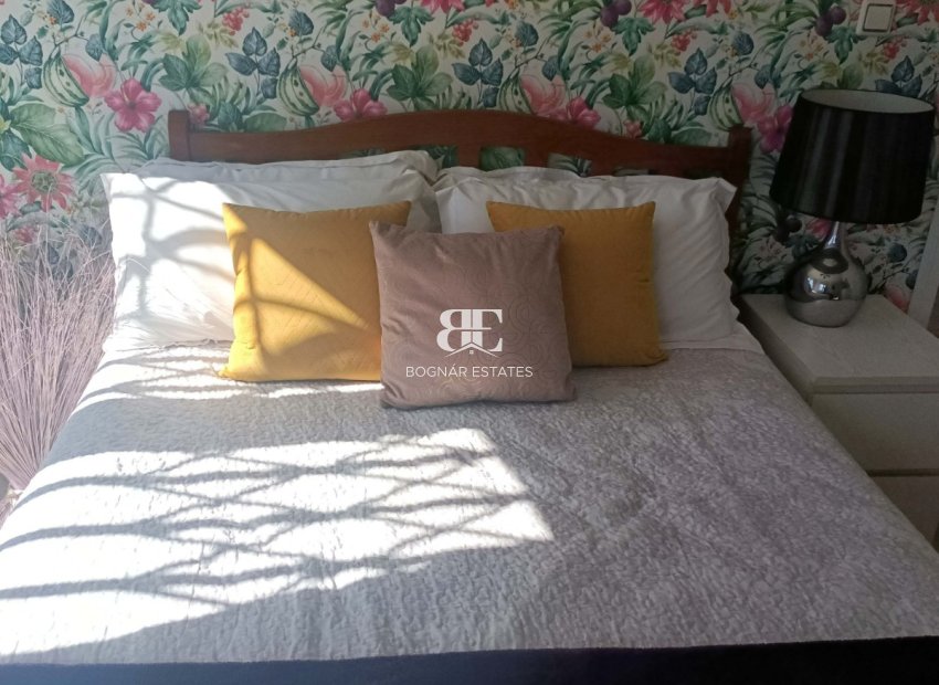 Resale - Villa -
Orihuela - La Florida
