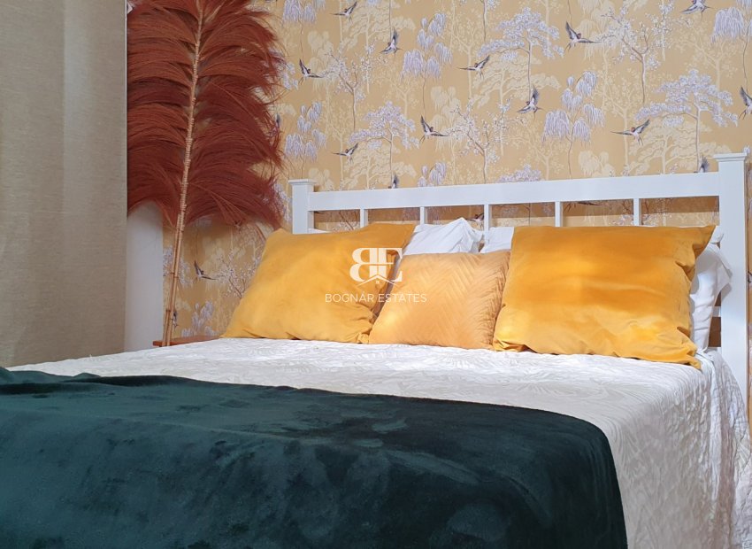 Resale - Villa -
Orihuela - La Florida