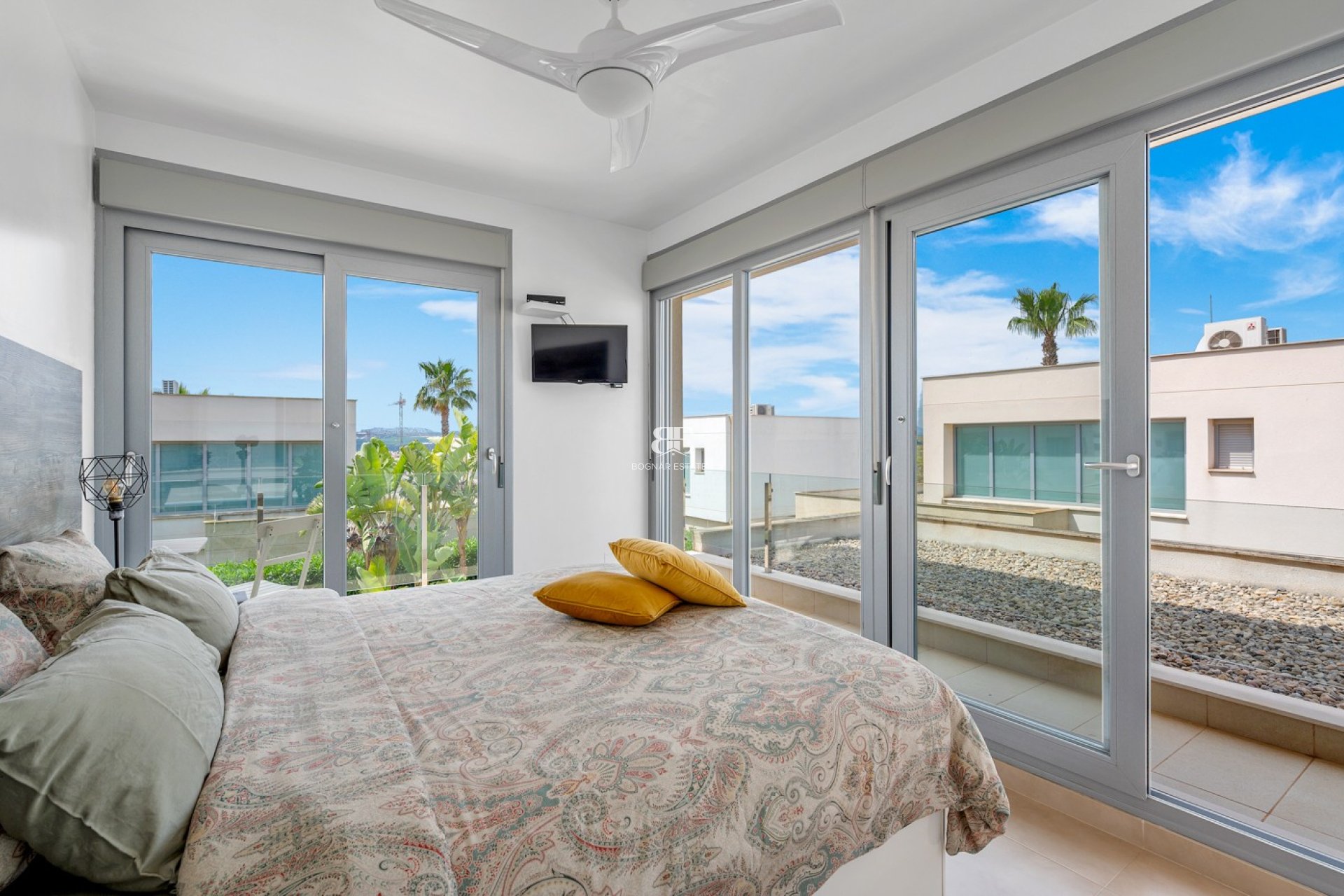 Resale - Villa -
Orihuela - Vistabella
