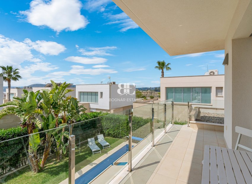 Resale - Villa -
Orihuela - Vistabella