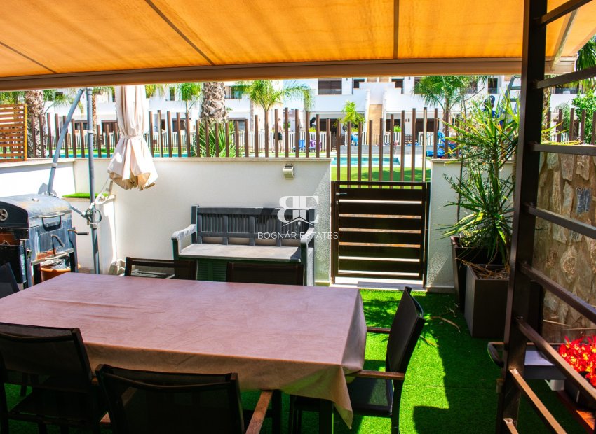 Resale - Villa -
Pilar de la Horadada - Torre de la Horadada