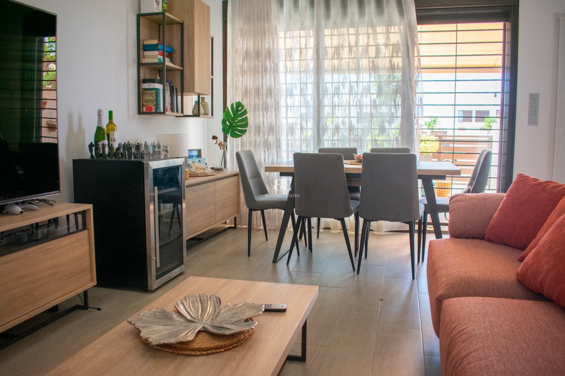 Resale - Villa -
Pilar de la Horadada - Torre de la Horadada