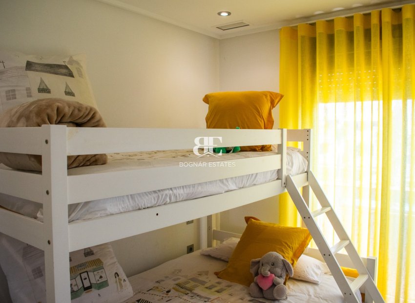 Resale - Villa -
Pilar de la Horadada - Torre de la Horadada