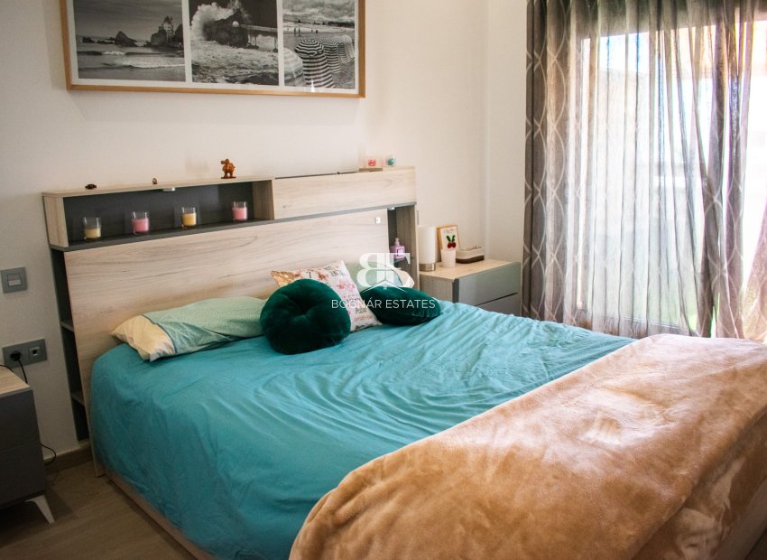 Resale - Villa -
Pilar de la Horadada - Torre de la Horadada